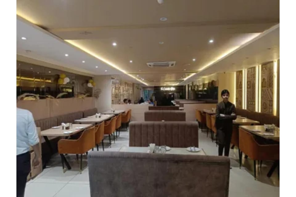 Banquet hall