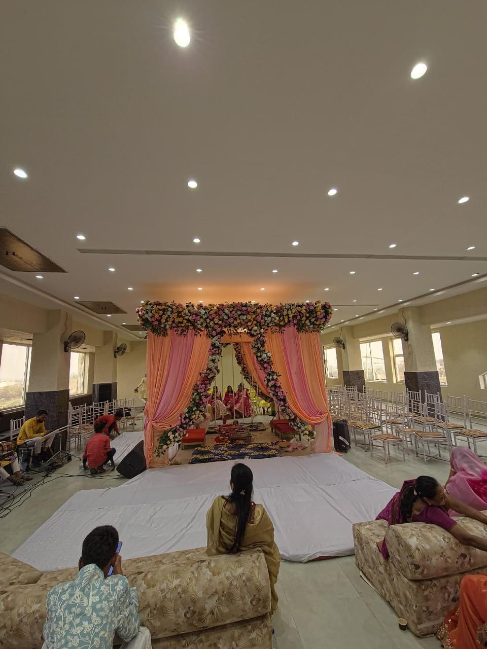 Banquet hall