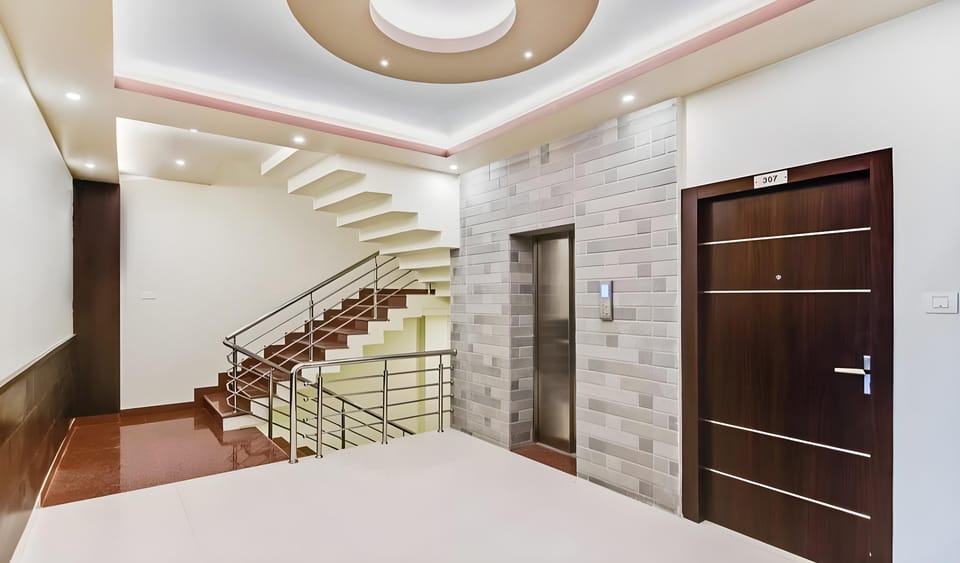 Hotel Resto Hotel in Lucknow