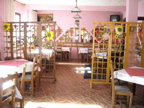 Motel Restaurant Good Luck Motel in Federation of Bosnia and Herzegovina