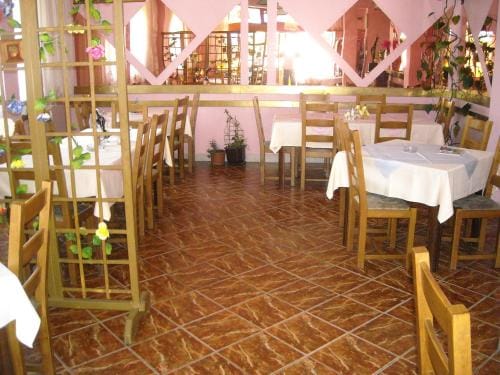 Motel Restaurant Good Luck Motel in Federation of Bosnia and Herzegovina
