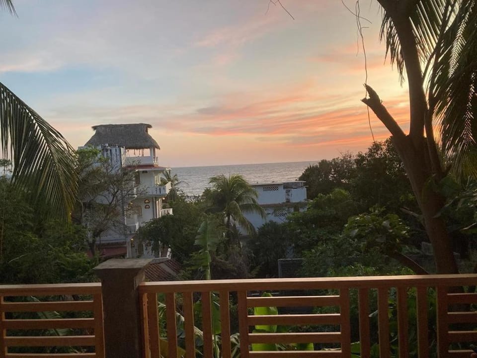 Casa de la Gente Nube Hotel in Brisas de Zicatela