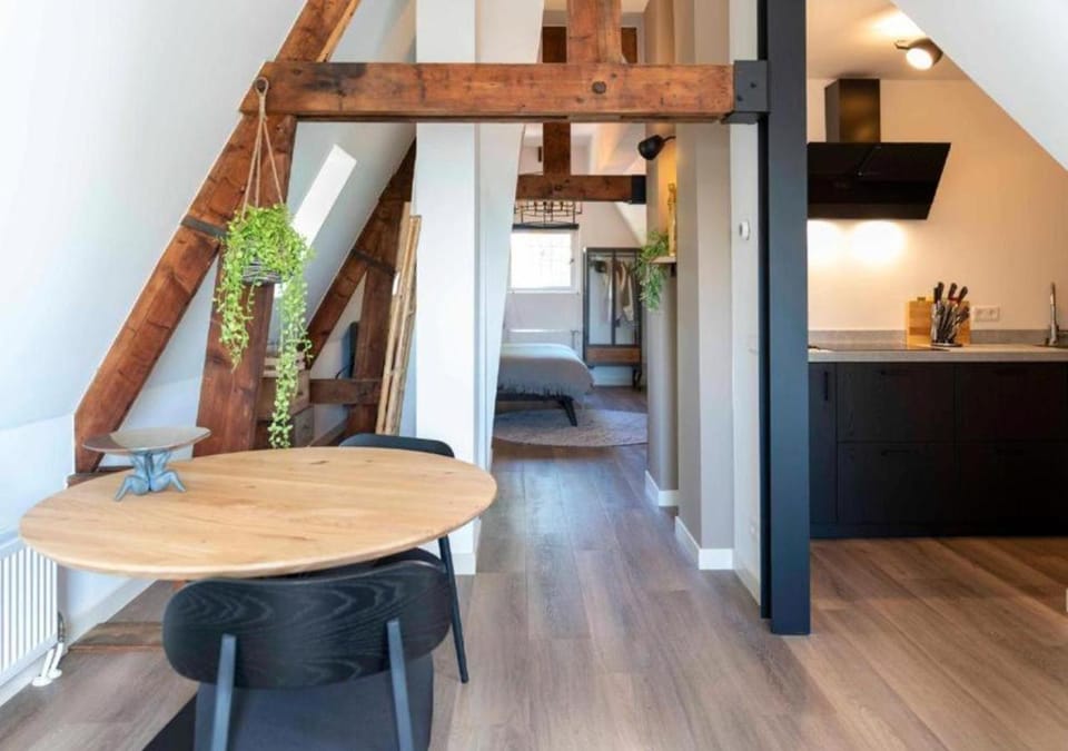 In de Witte Dame Hotel Bar Kitchen Apartments Hotel in Venlo