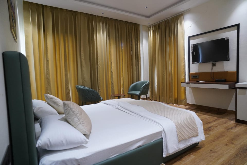 GULMOHAR PALACE Hotel in Uttarakhand