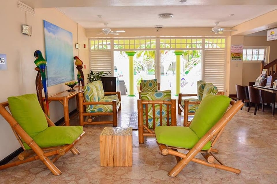 Tidal Waves at Sandcastles Hotel in Ocho Rios