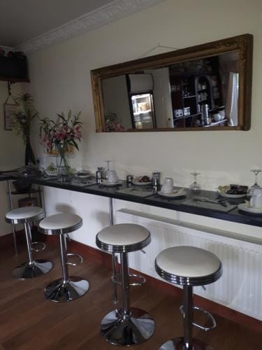 GoldenDawn Guest House Hotel in County Dublin