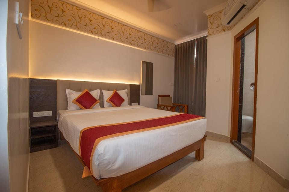 Hotel Town Palace Hotel in Karnataka