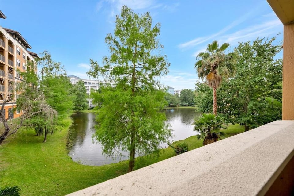 2BR With Jacuzzi Arcade 10 Mins to Parks Hotel in Orlando