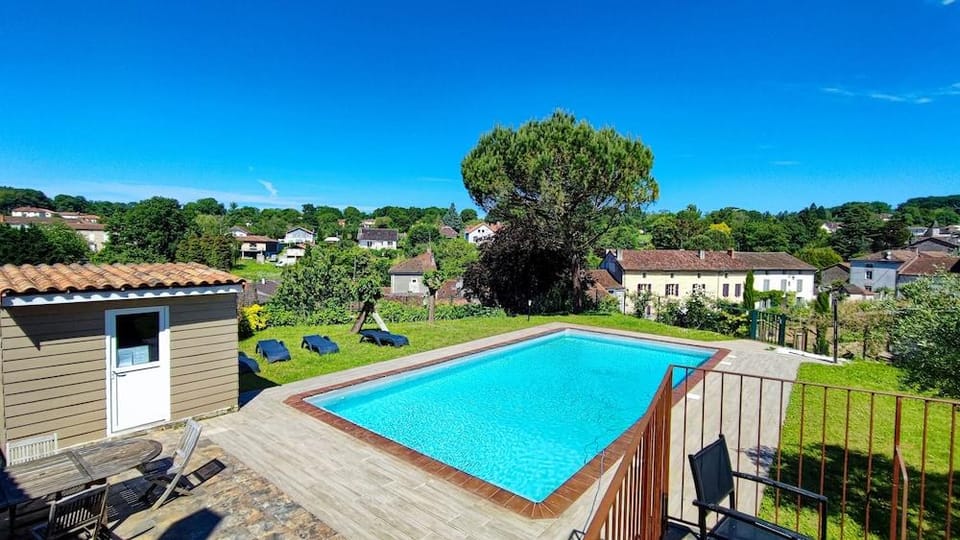 Grand Hotel Pelisson Hotel in Nouvelle-Aquitaine