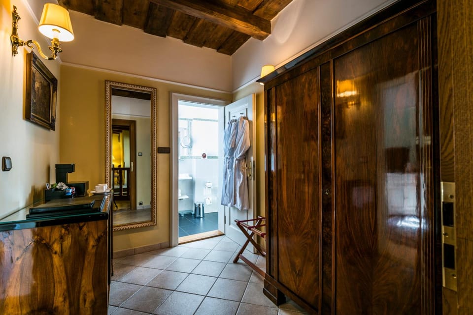 Golden Well Hotel in Prague