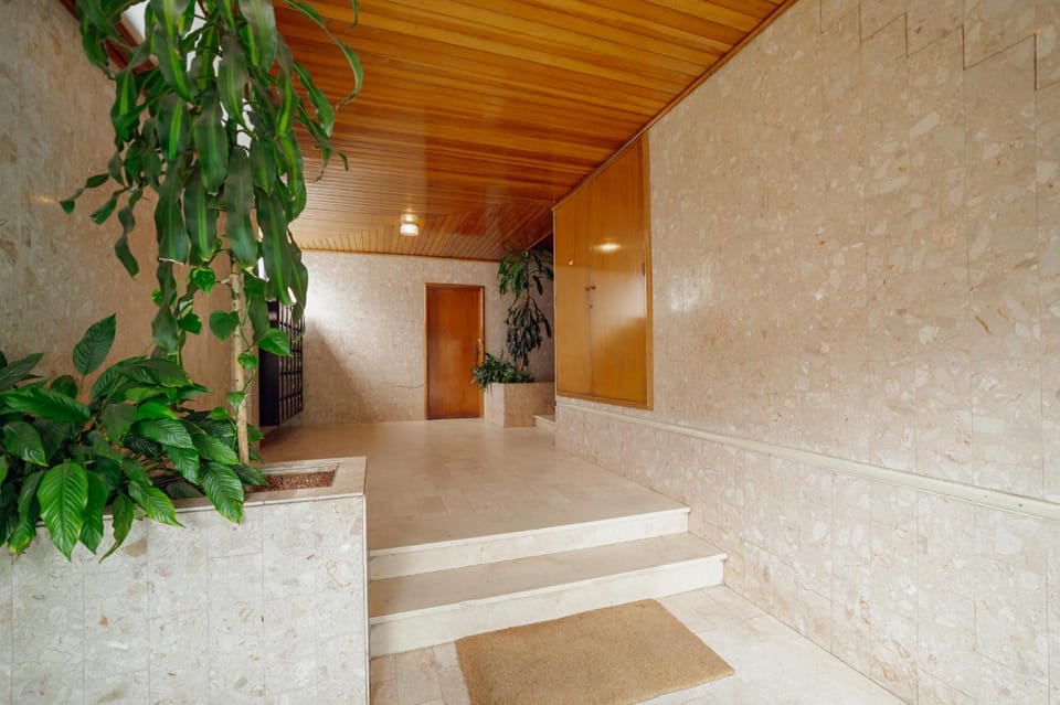 Pateo IN Lapa City Center by Vacationy Hotel in Porto