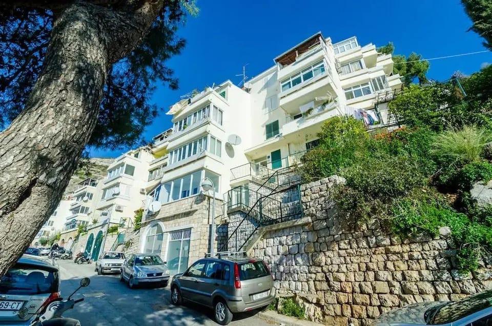Sun City Apartment Hotel in Dubrovnik