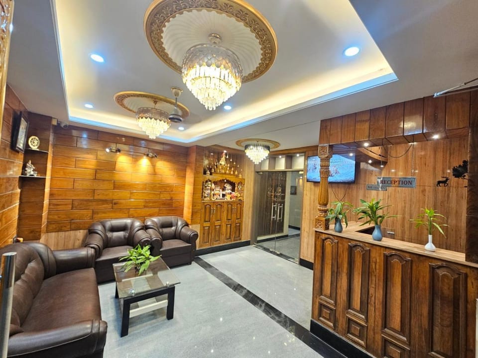 Railview Premium- Nr Railway Station Gate No 6 Hotel in Bhubaneswar