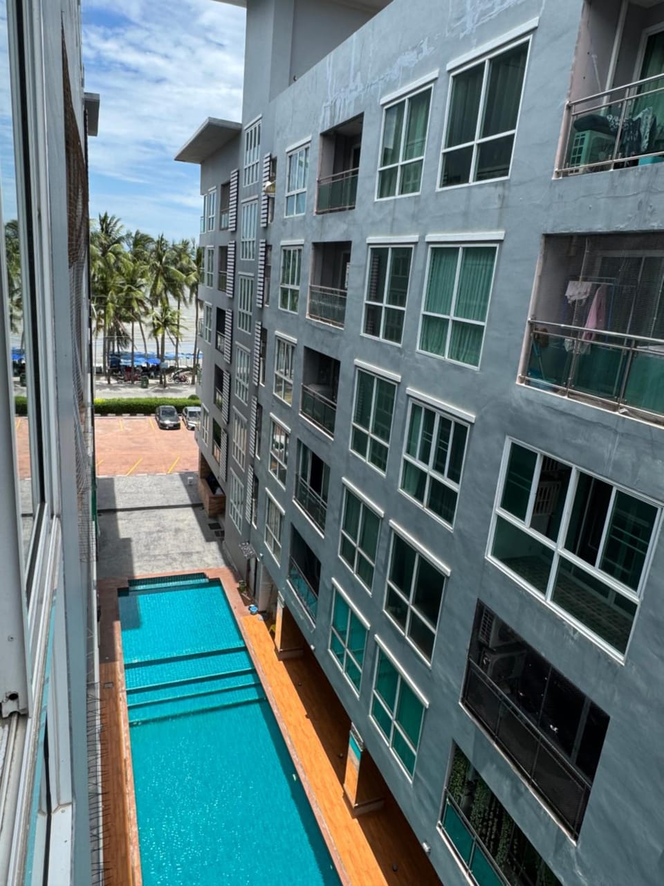 Sea Me - Bangsaen Apartment hotel in Chon Buri Changwat
