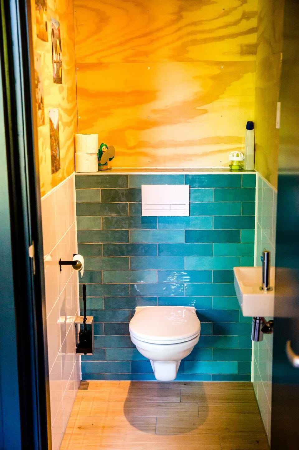 Waterlodge Goudule in Nes Hotel in Friesland, Netherlands
