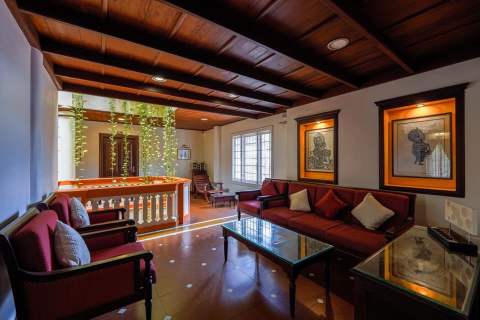 Hotel Arches Hotel in Kochi