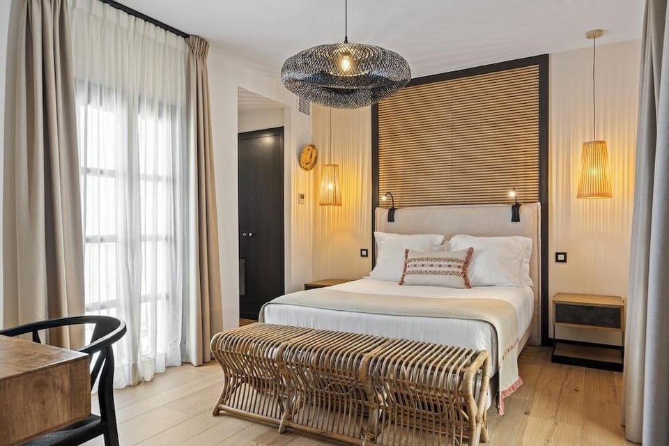VILLTAK La Plaza Hotel in Marbella