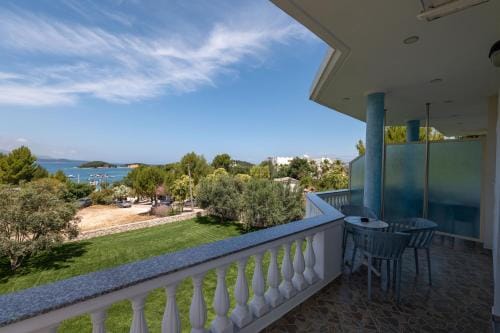 Vila Vasili Hotel in Ksamil