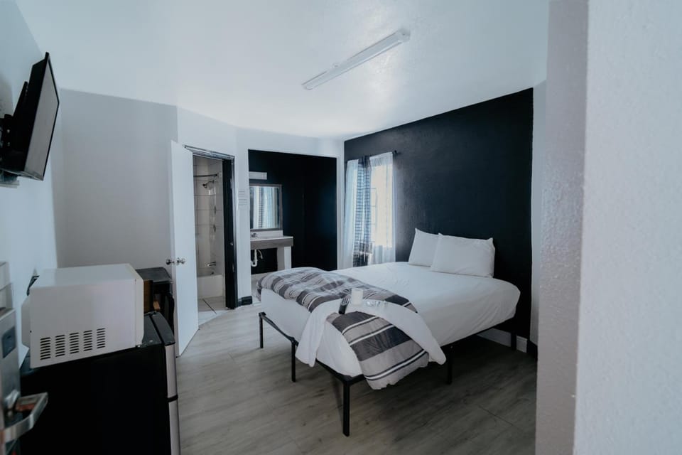 Clarendon Hotel Hotel in Huntington Park