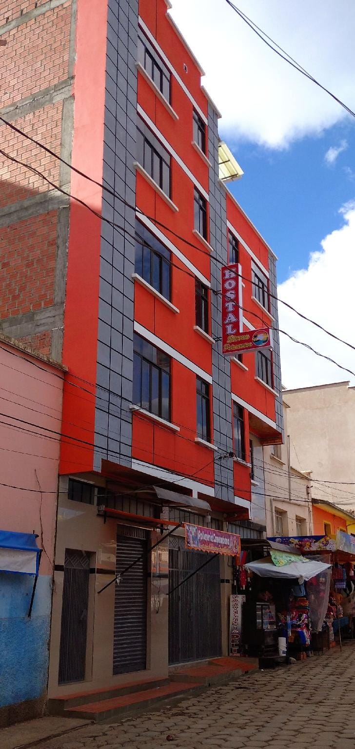 HOSTAL ETERNA PRIMAVERA Hotel in Puno, Peru
