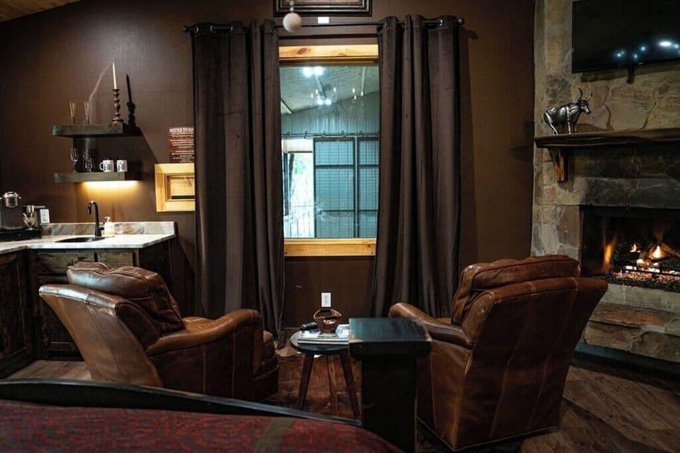 Oak Meadow Ranch Hotel in Texas