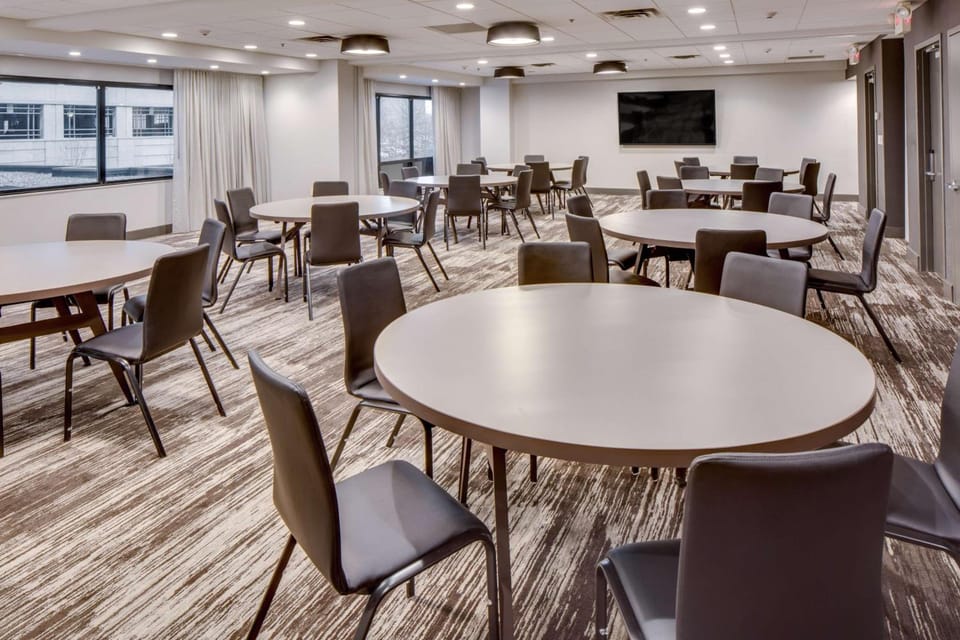 DoubleTree by Hilton Hotel & Suites Jersey City Hotel in Jersey City