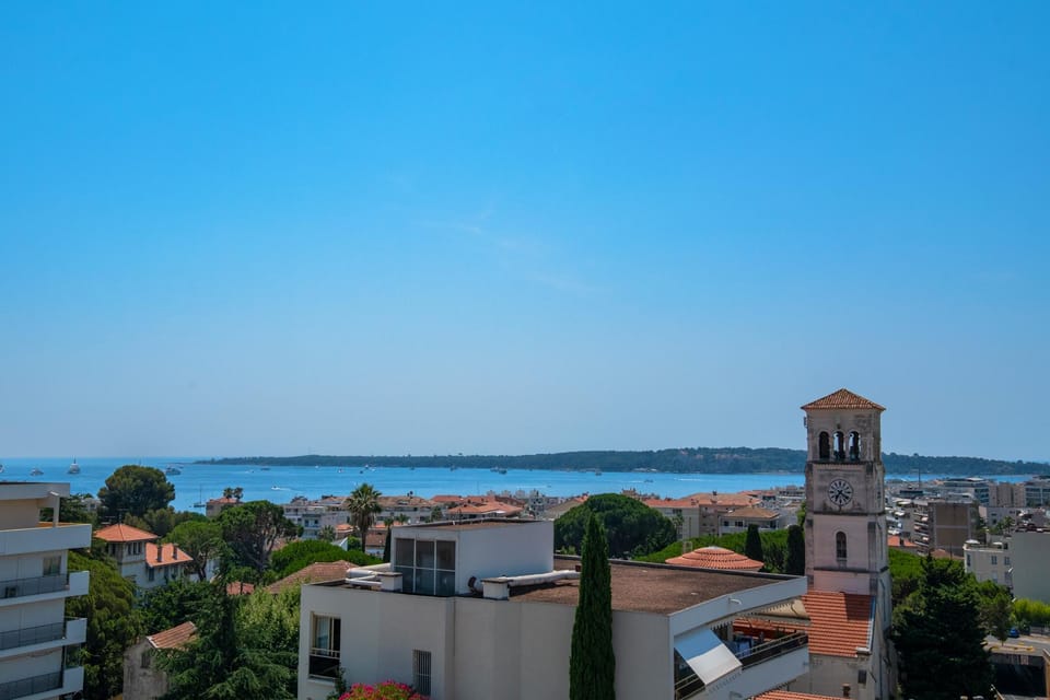 Les Pins Hotel in Cannes