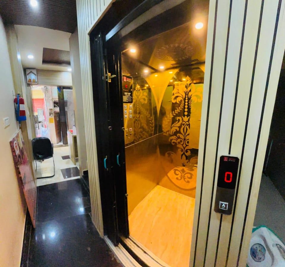Ashirwad Residency Hotel in Varanasi