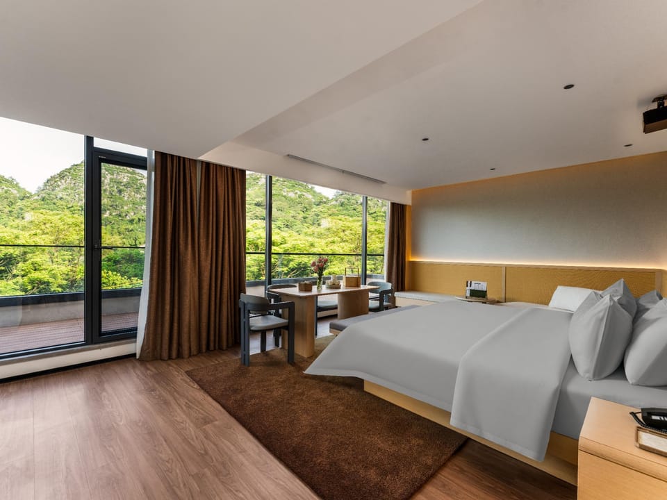 Suite room