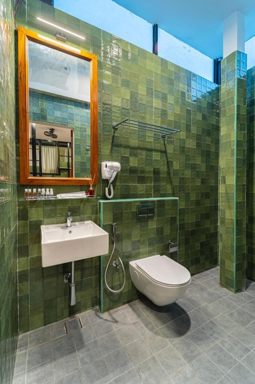 Versailles Backpacker Hostel Hostel in Puducherry