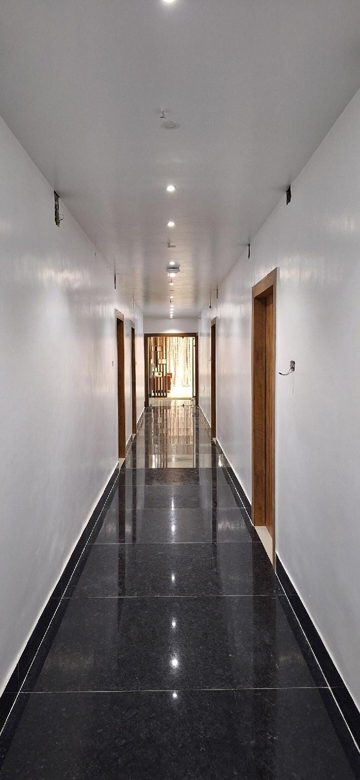 New Hotel Sun International Hotel in India