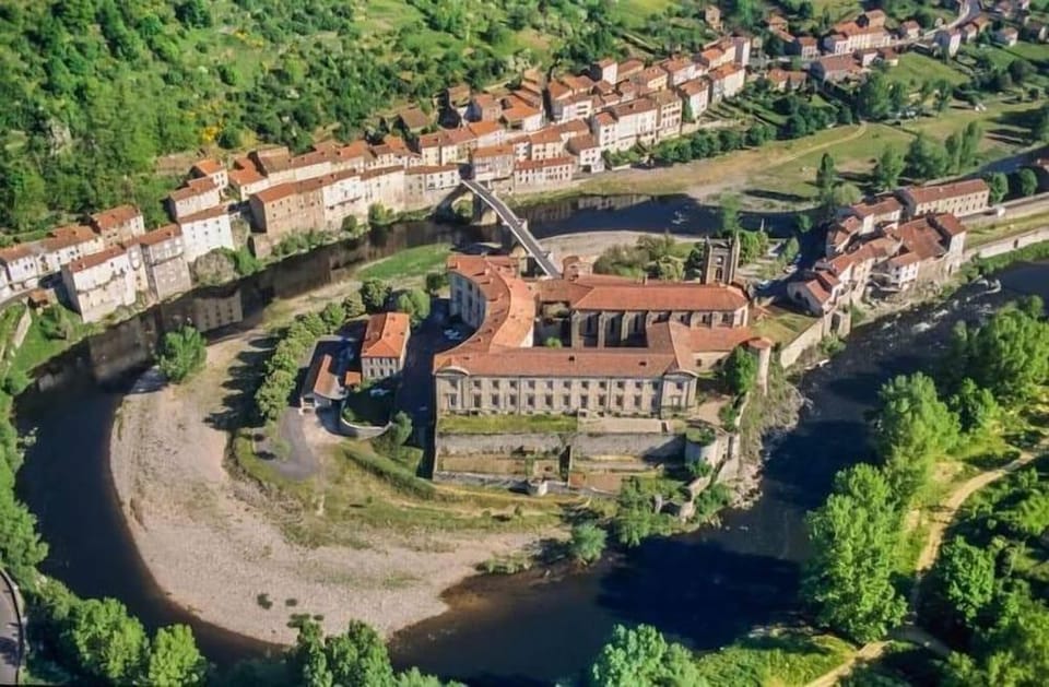 Hotel Restaurant du Pecheur Hotel in Auvergne-Rhône-Alpes
