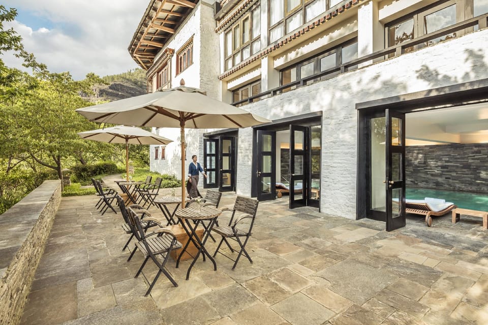 Como Uma Paro Hotel in Asia
