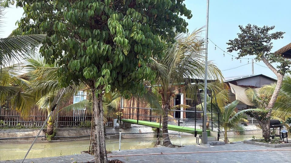 đức hòa homestay Resort in Ho Chi Minh City