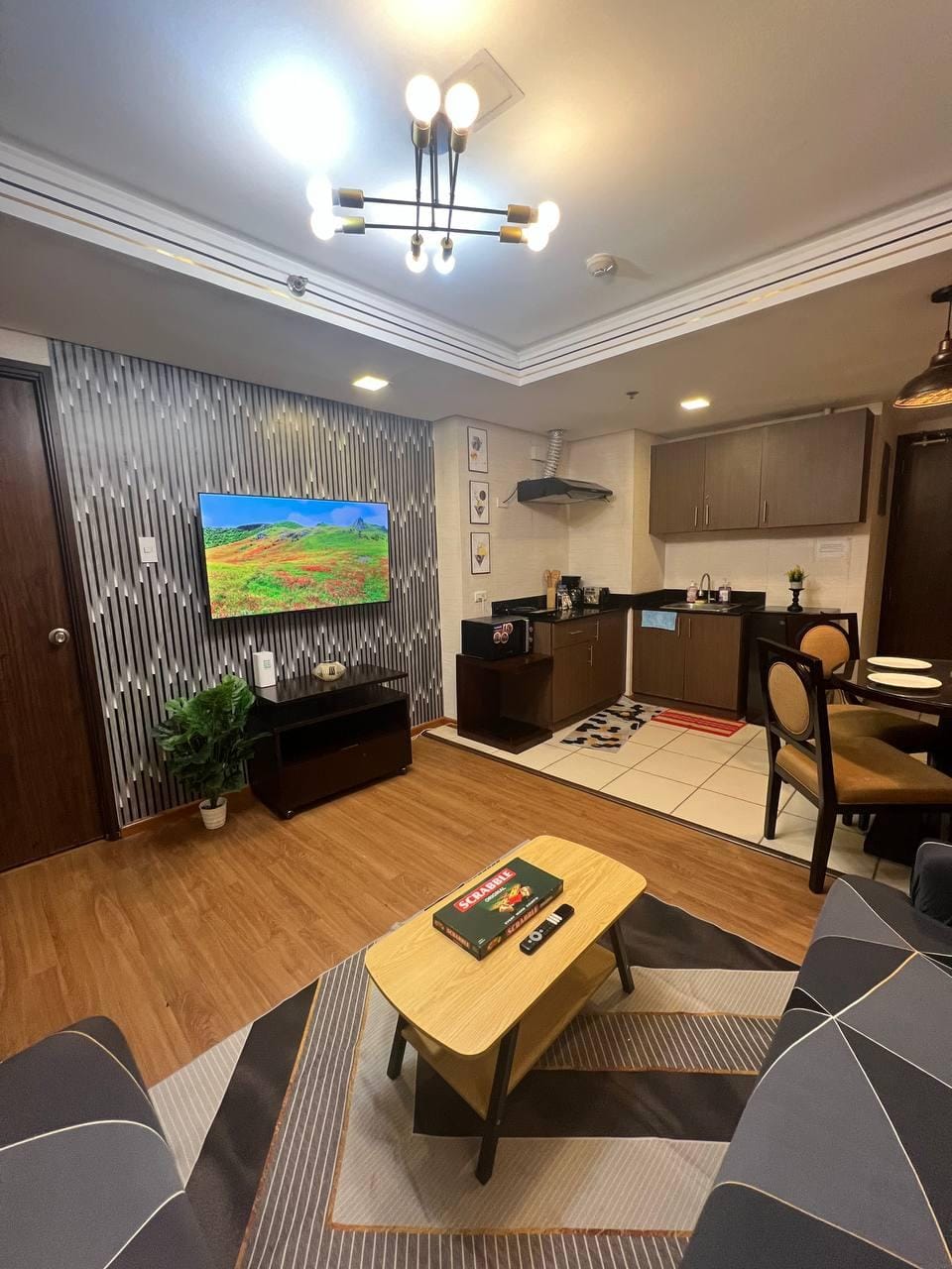 1BR Hotel Vibes ;Rockwell View Hotel in Manila City