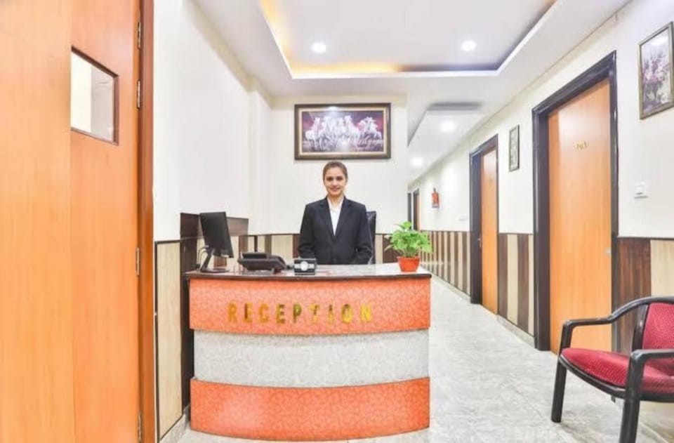 Hotel regal inn Hotel in Lucknow