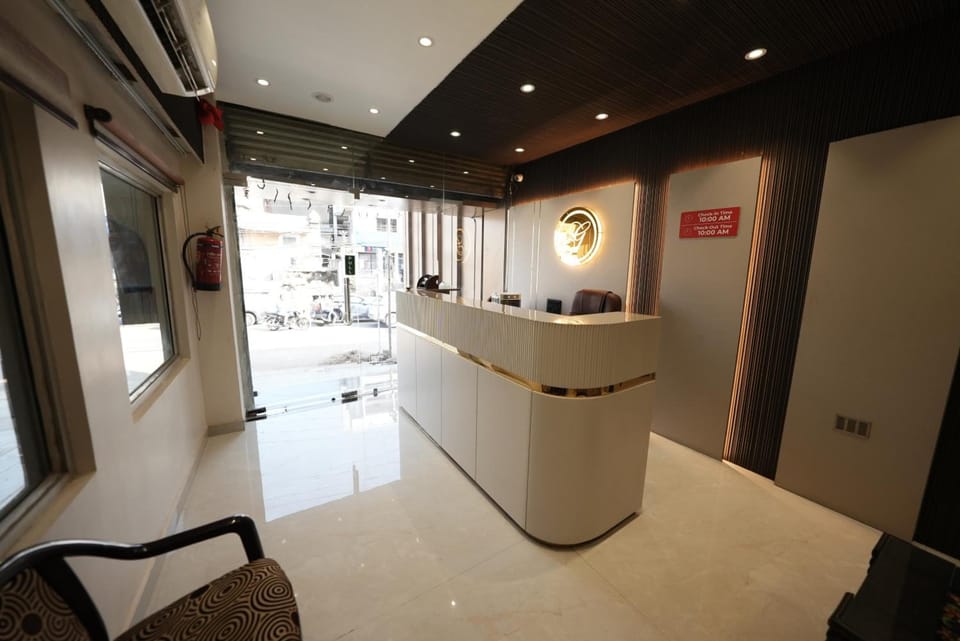 Hotel Ratan International  Hotel in India