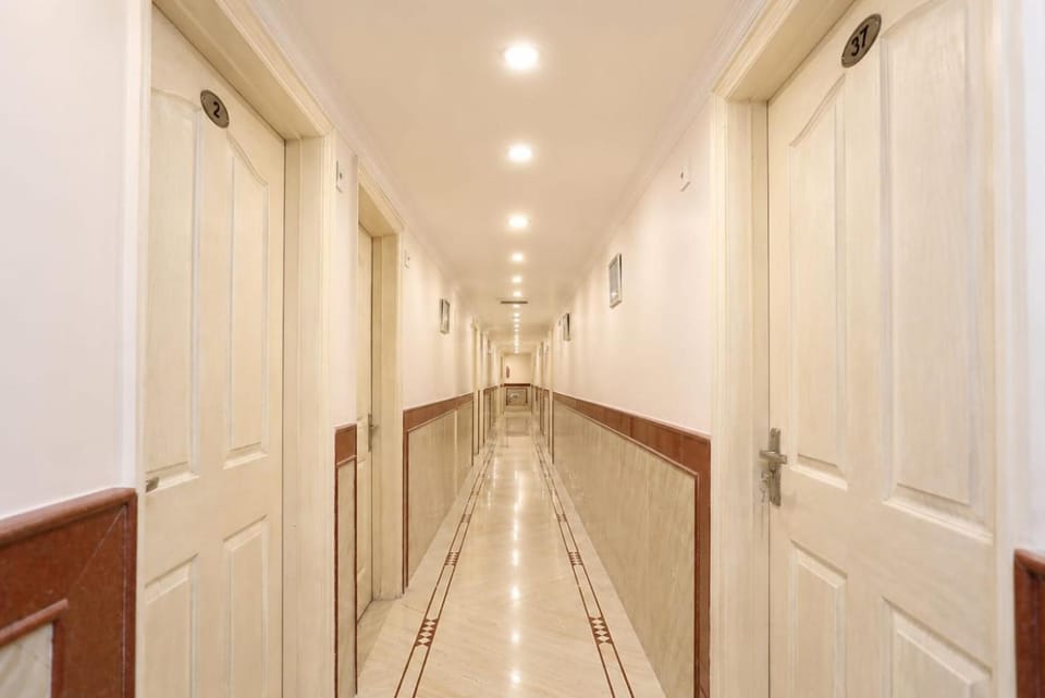 Hotel alvish Hotel in Delhi