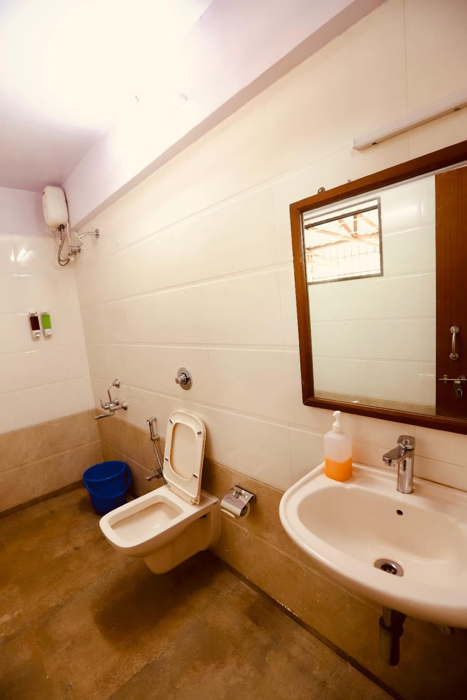 Dev Shelter Malad Bed and Breakfast in Mumbai