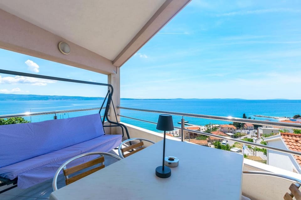Sunset Apartments Hotel in Podstrana