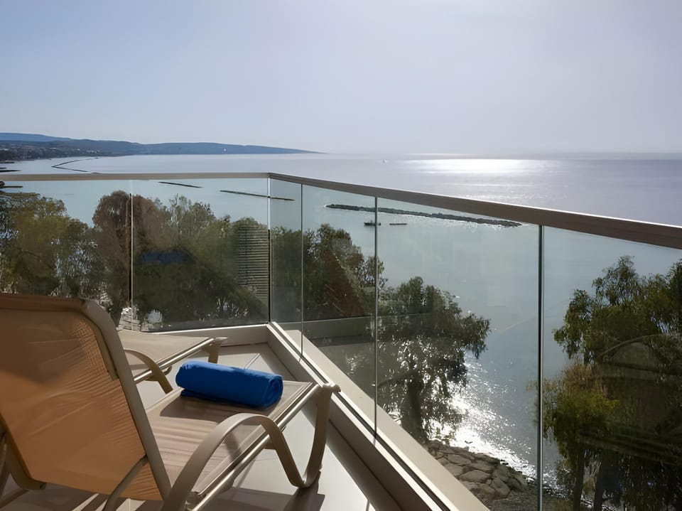 Harmony Bay Hotel Hotel in Germasogeia