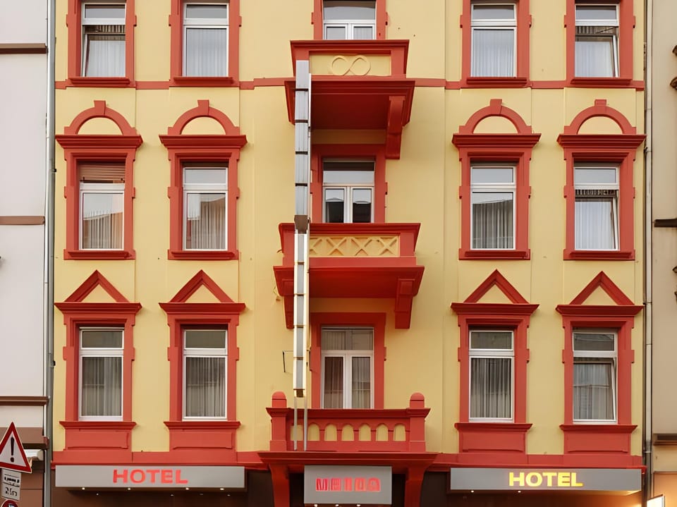 Little Paris Hotel Hotel in Frankfurt