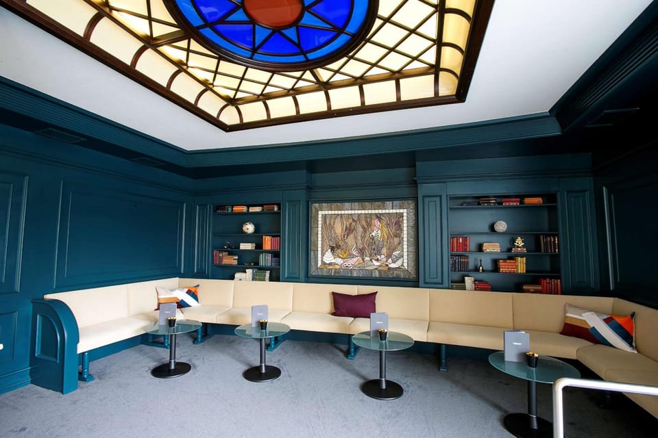 Bar/lounge