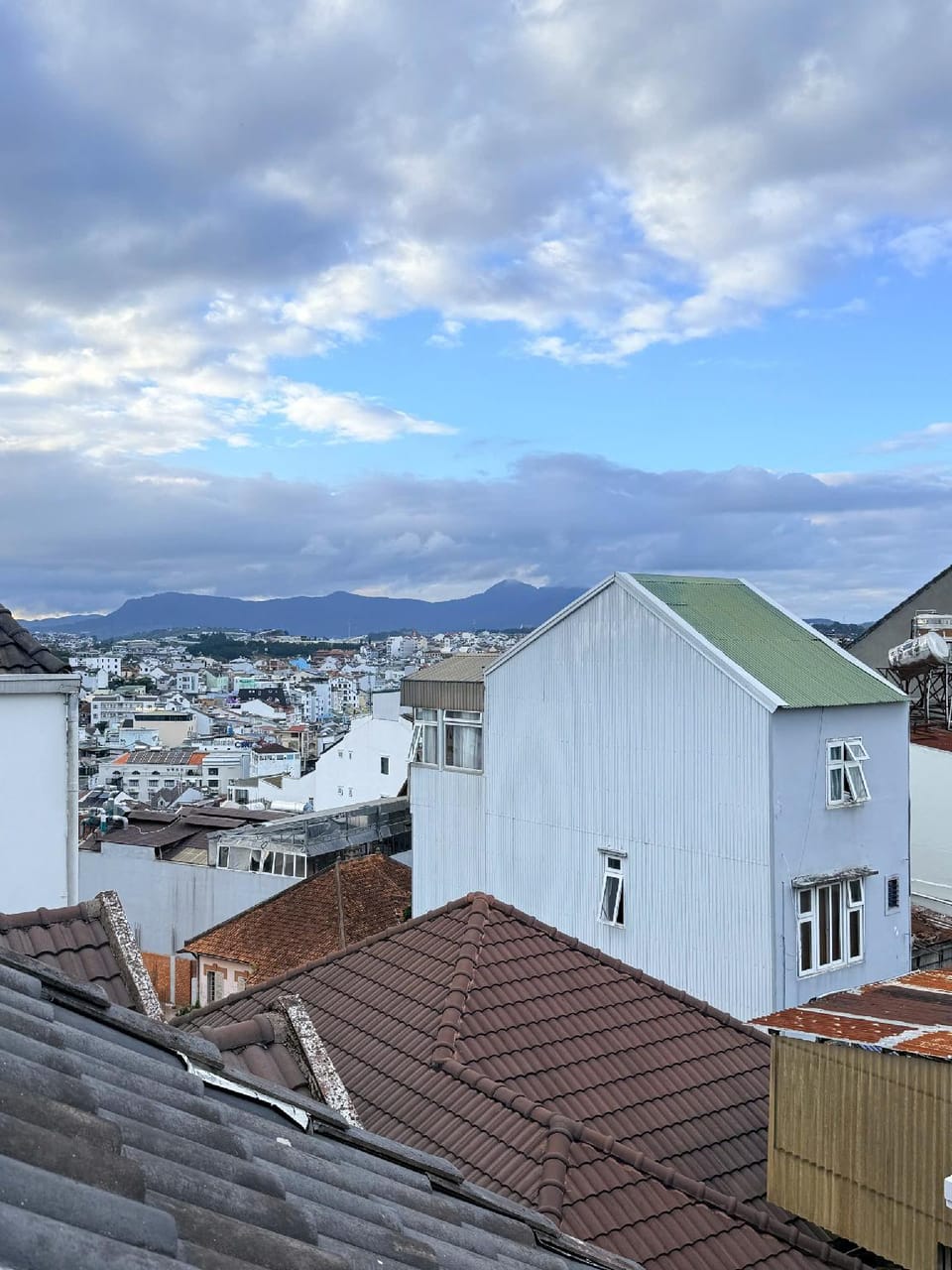 Guest House Thắng Linh Hotel in Dalat