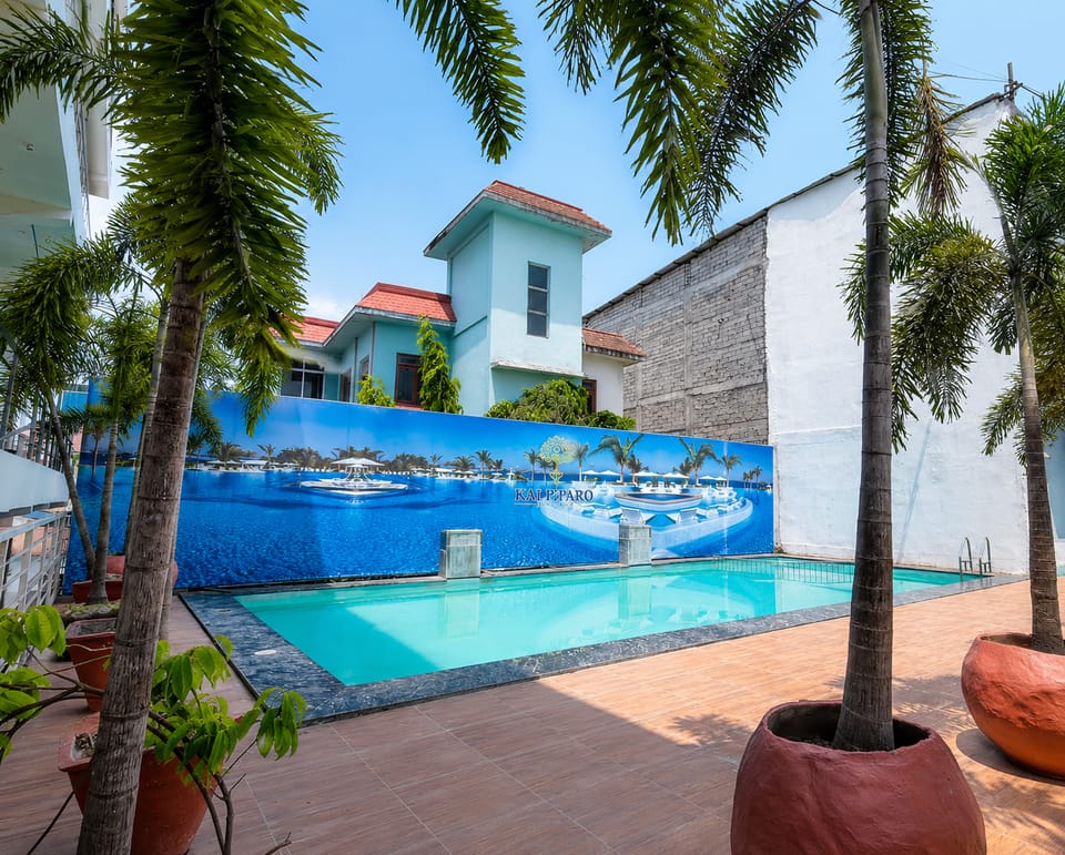 Swimming pool