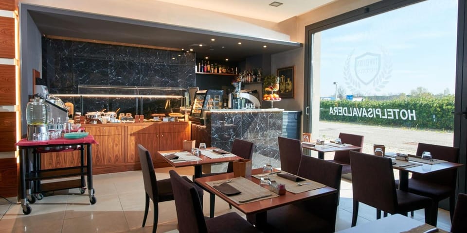 Tower Inn Pisa Valdera Inn in Tuscany
