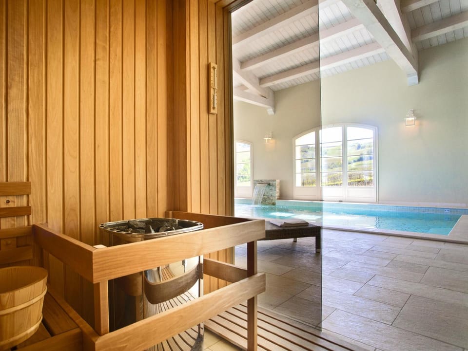 Borgo Conde Wine Resort Hotel in Emilia-Romagna