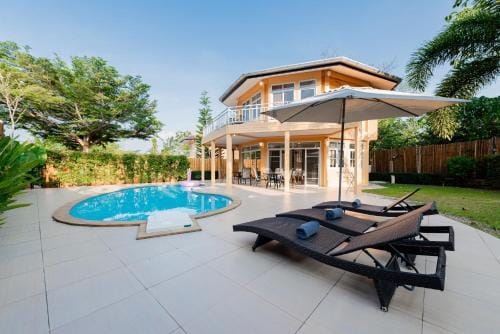 Twin Villas Ao Nang Resort in Krabi Changwat