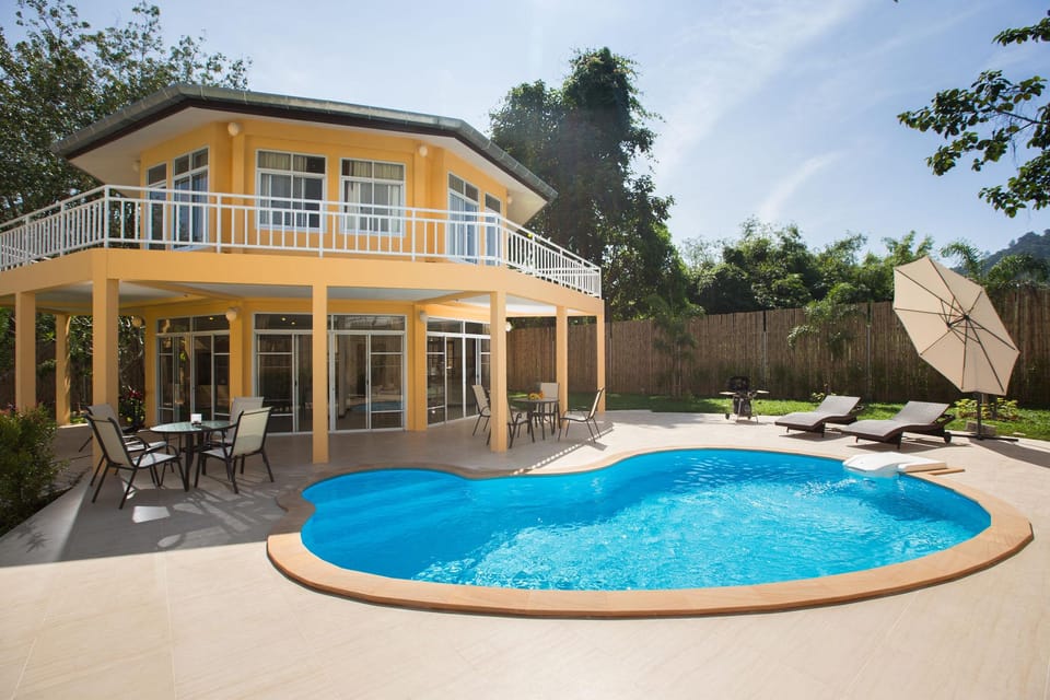 Twin Villas Ao Nang Resort in Krabi Changwat