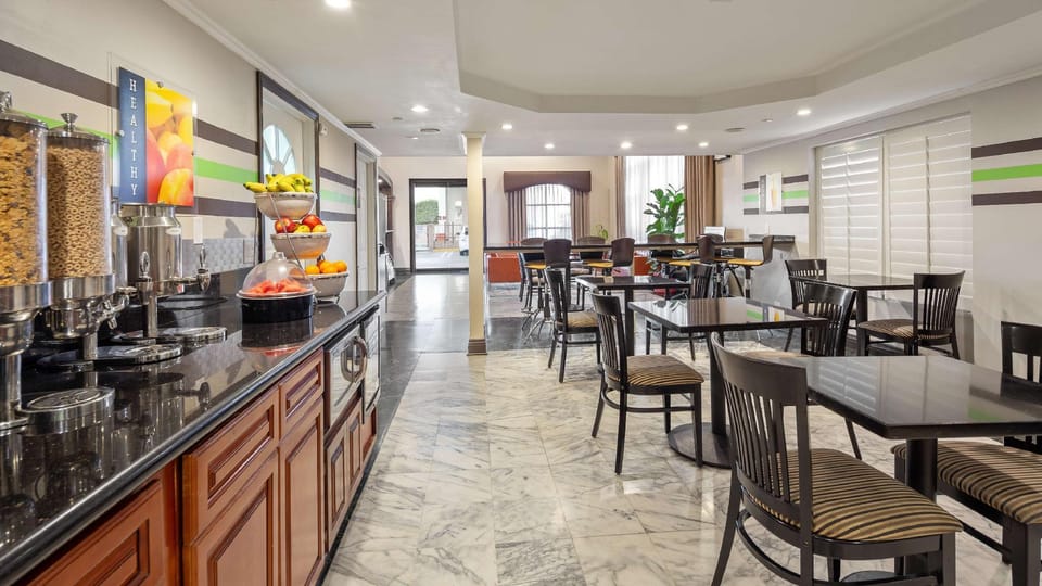 Best Western Pasadena Royale Inn & Suites Hotel in Pasadena